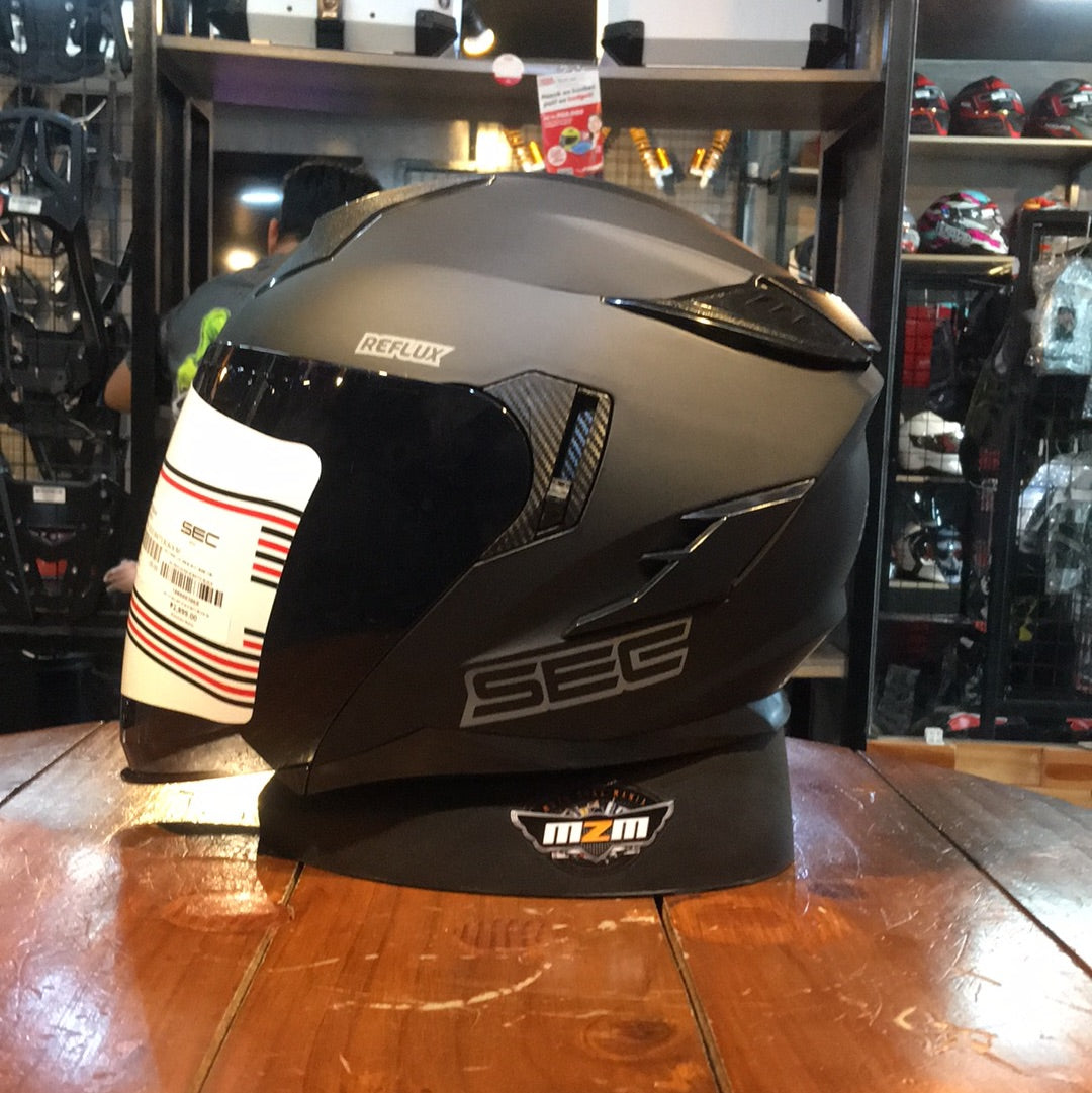 Sec clearance motard helmet